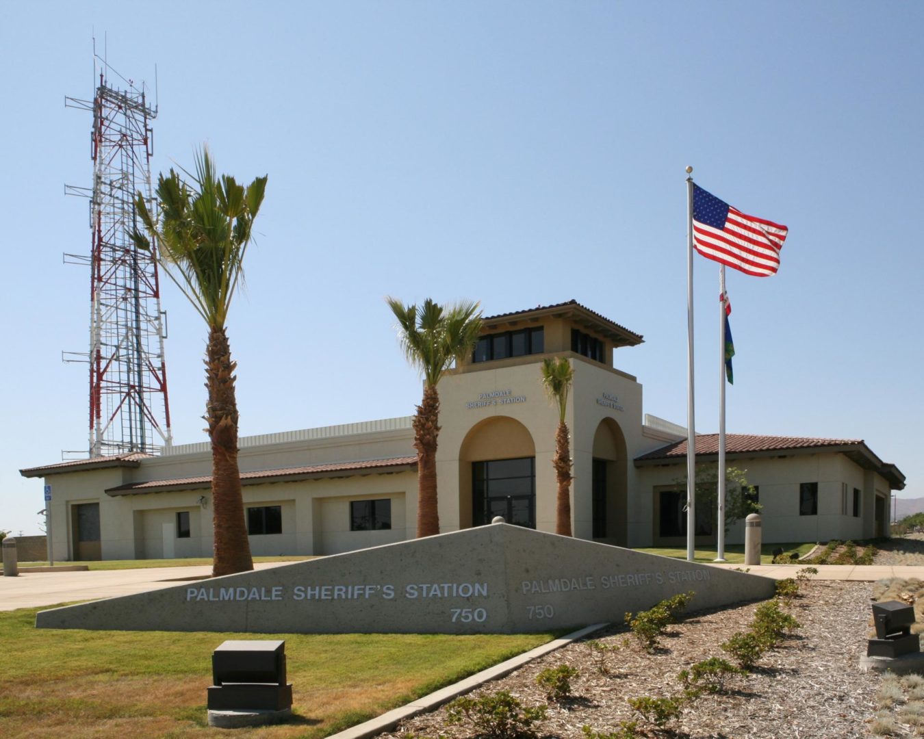 an exterior shot of the palmdale sheriffs station